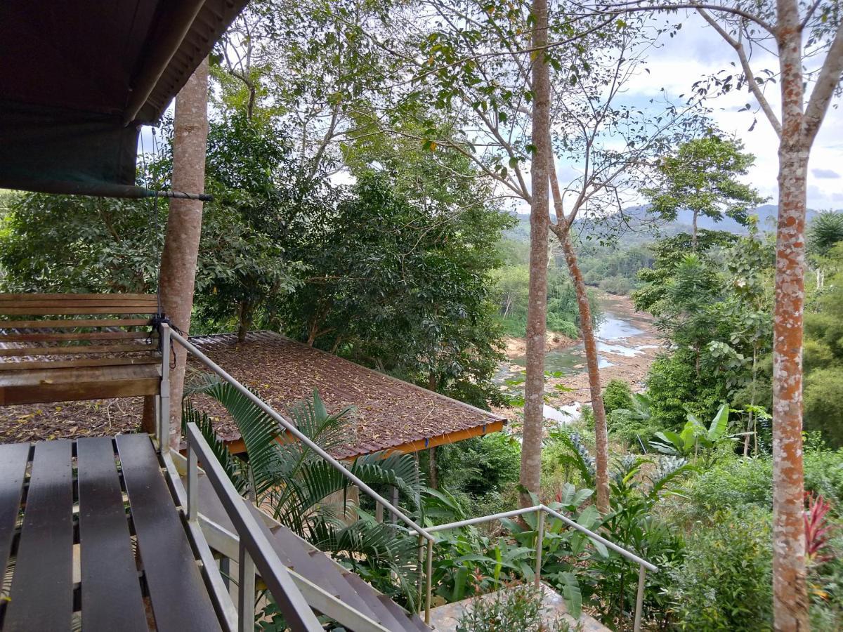 ภูริรักษ์ โฮมสเตย์ Ban Pha Saeng Lang Kültér fotó